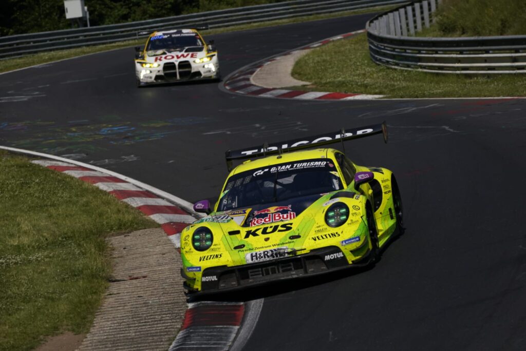 Porsche penalizado y perdió la carrera ante BMW/Imagen: X (@IntercontGTC)