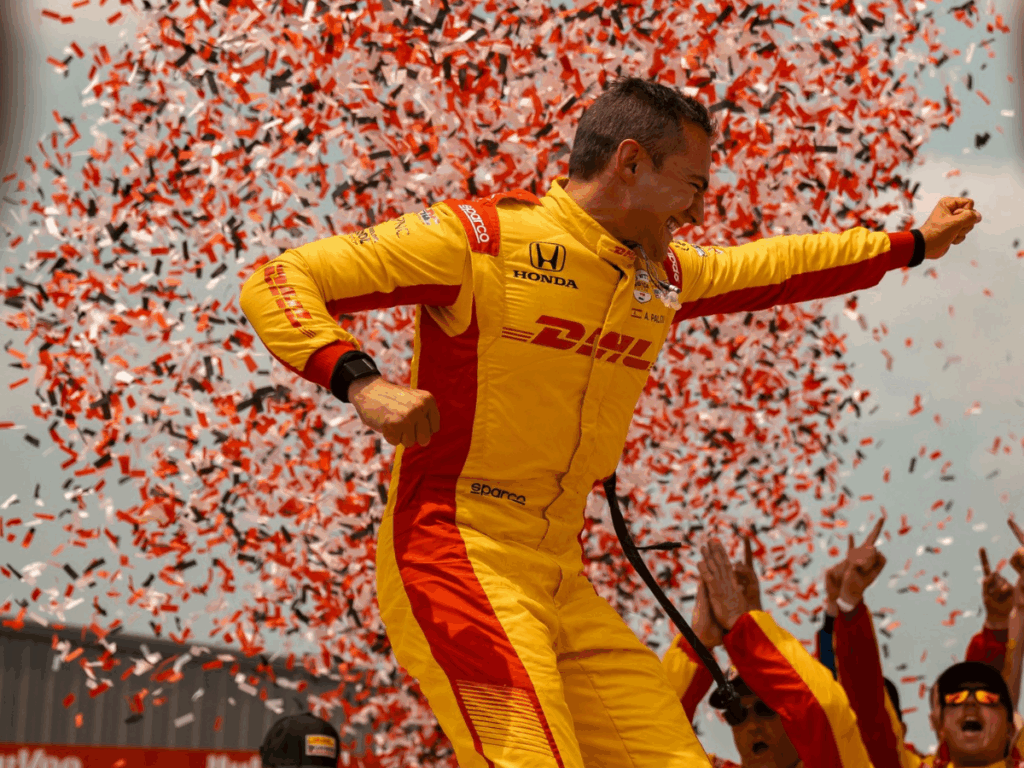 ALEX PALOU SE LLEVÓ LA SEGUNDA CARRERA EN IOWA