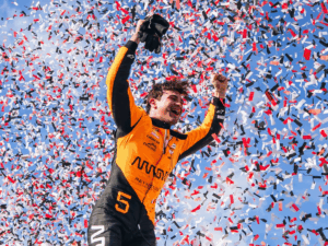 PATO O’WARD IMPARABLE, EL MEXICANO GANÓ EL IOWA