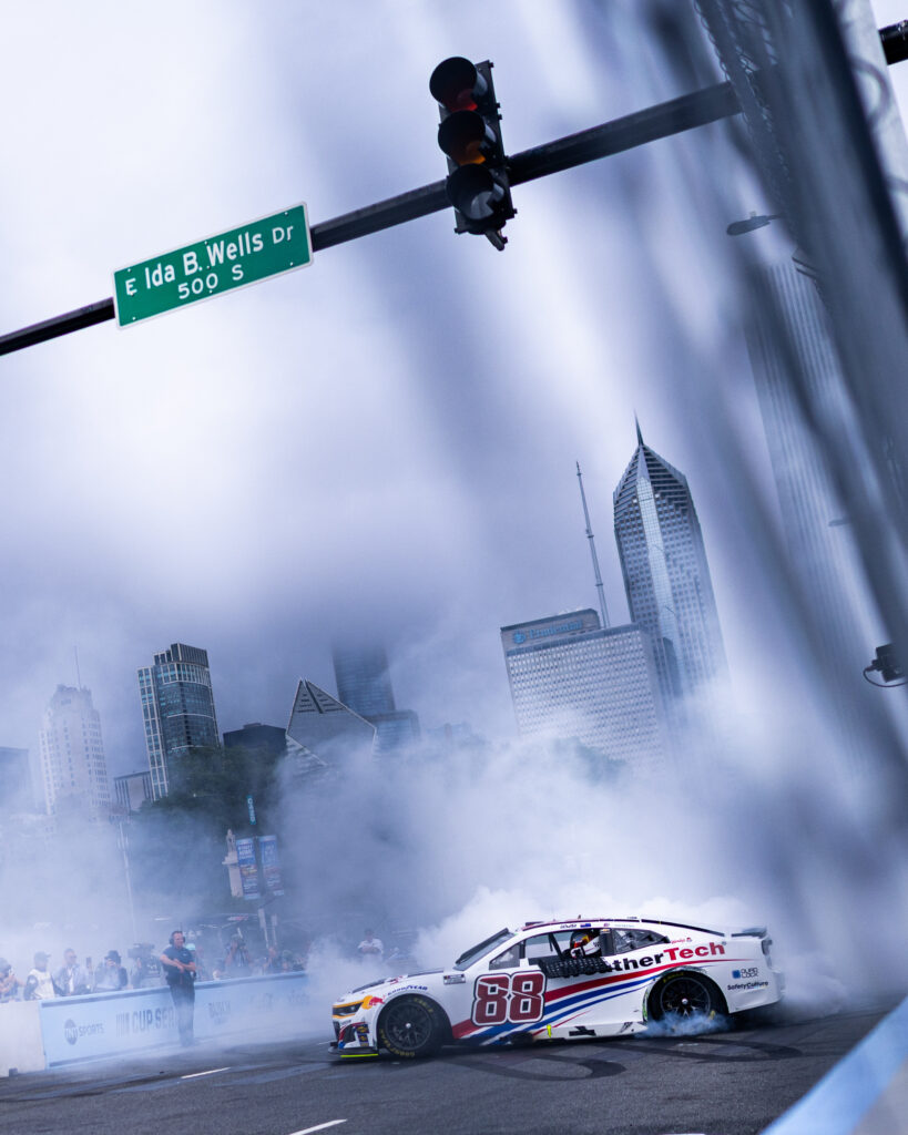 van Gisbergen hizo suya Chicago/Imagen: X (@NASCAR)