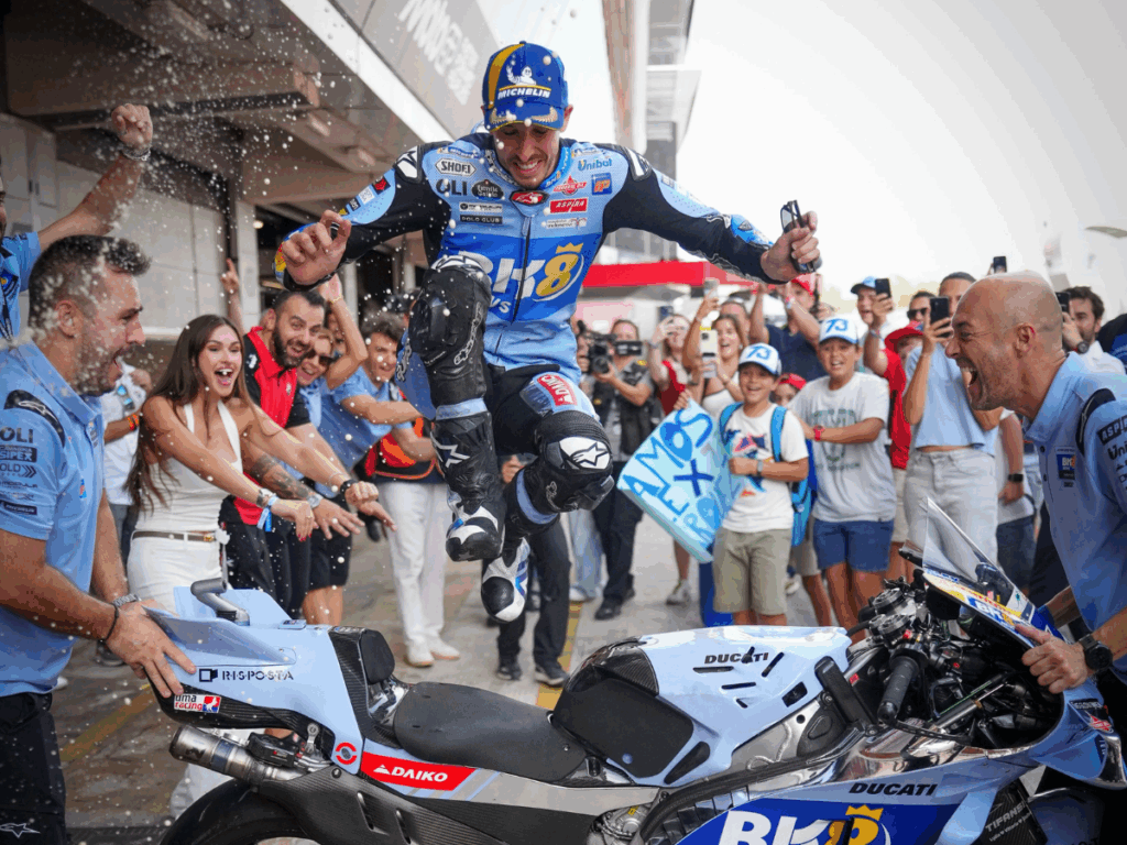 ÁLEX MÁRQUEZ TERMINÓ EL DOMINIO DE SU HERMANO EN CATALUÑA