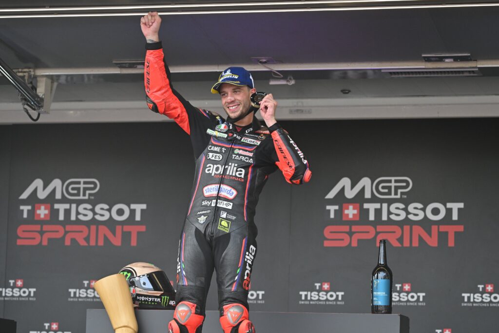 Bezzecchi cortó la racha de Márquez/Imagen: X (@Michelin_Sport)