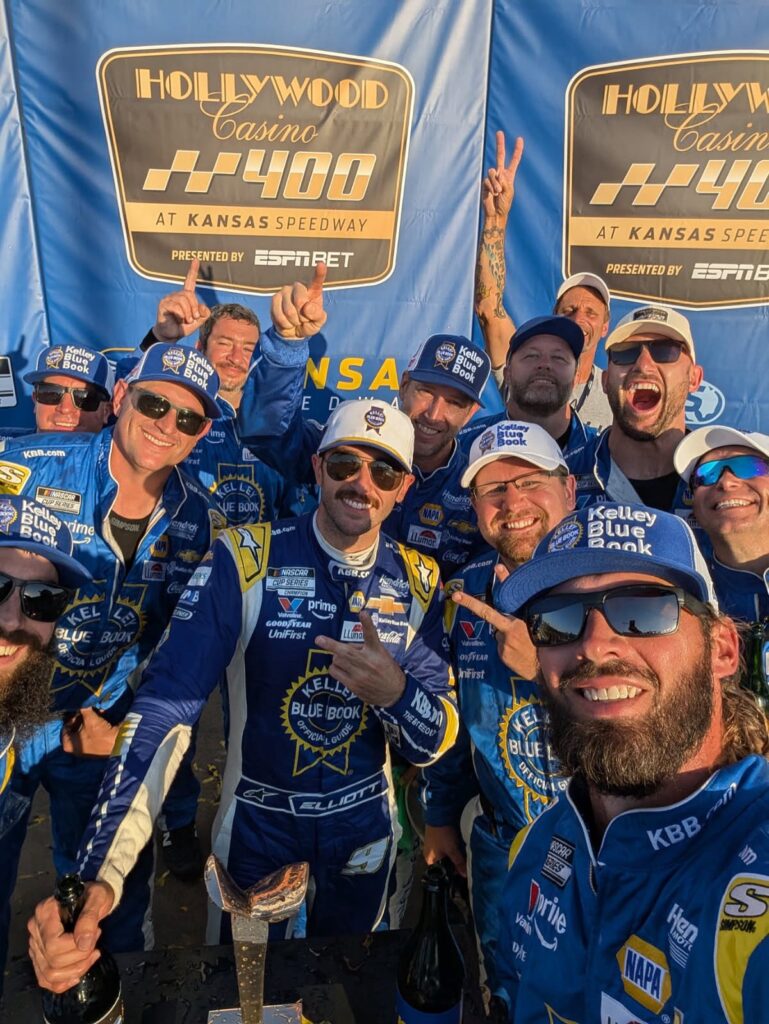 Chase Elliott conquistó el Hollywood Casino 400/Imagen: X (@chaseelliott)