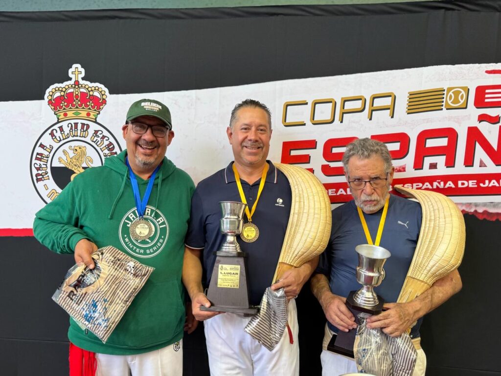 La fiesta vasca se vivió en el Real Club España