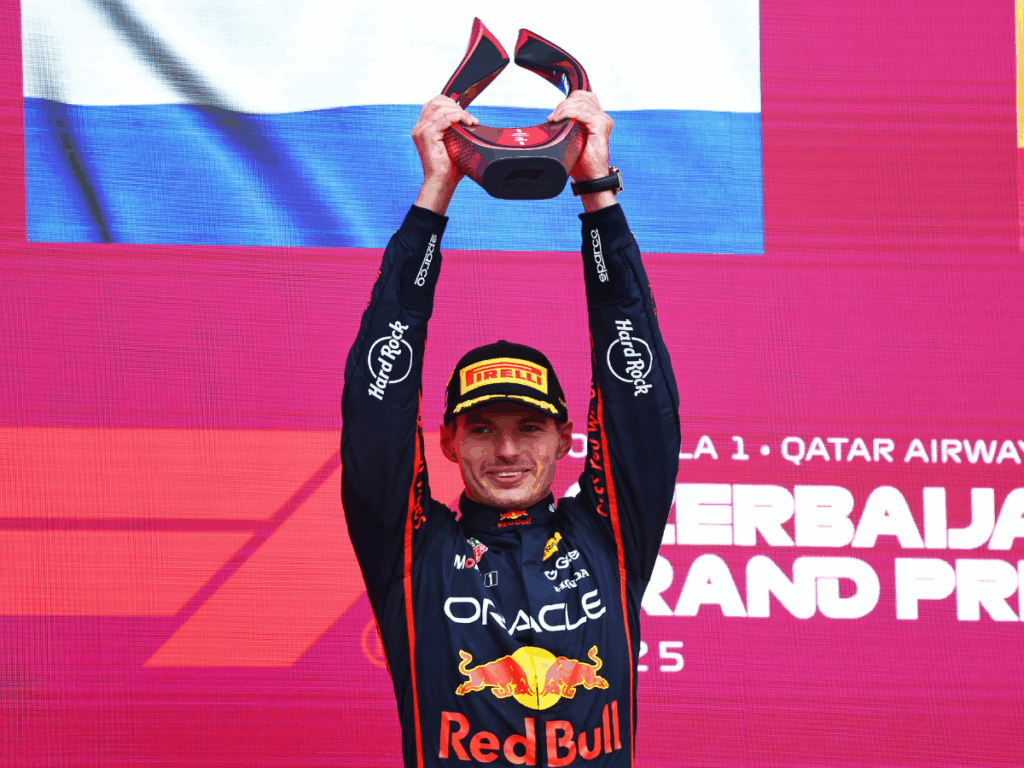 VERSTAPPEN SIGUE EN EL CAMPEONATO CON VICTORIA EN AZERBAIYÁN