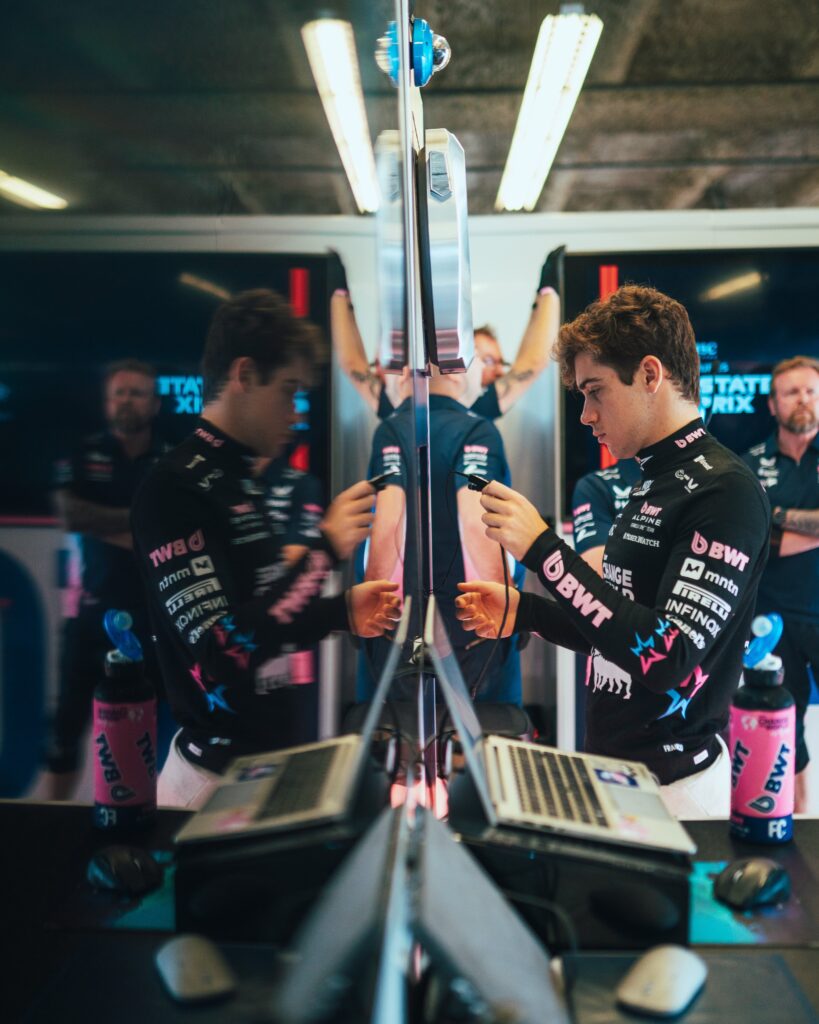 Colapinto seguiría en Alpine para 2026/Imagen: X (@AlpineF1Team)