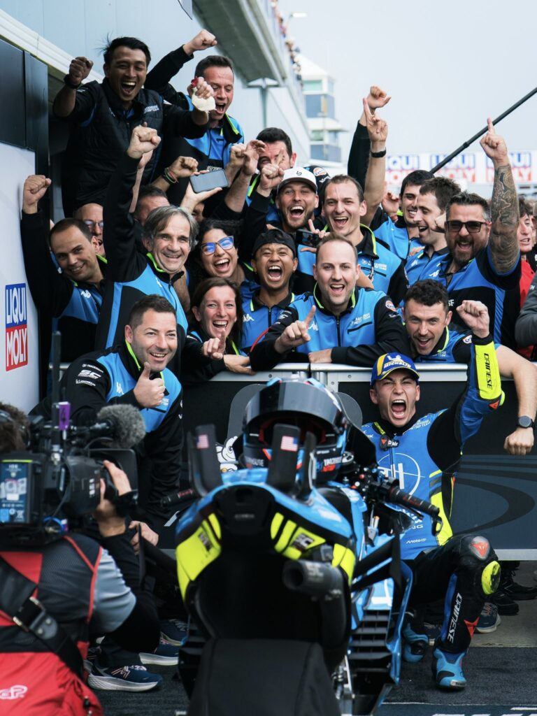 Primer triunfo para Fernández y Trackhouse en MotoGP/Imagen: X (@TrackhouseMoto)