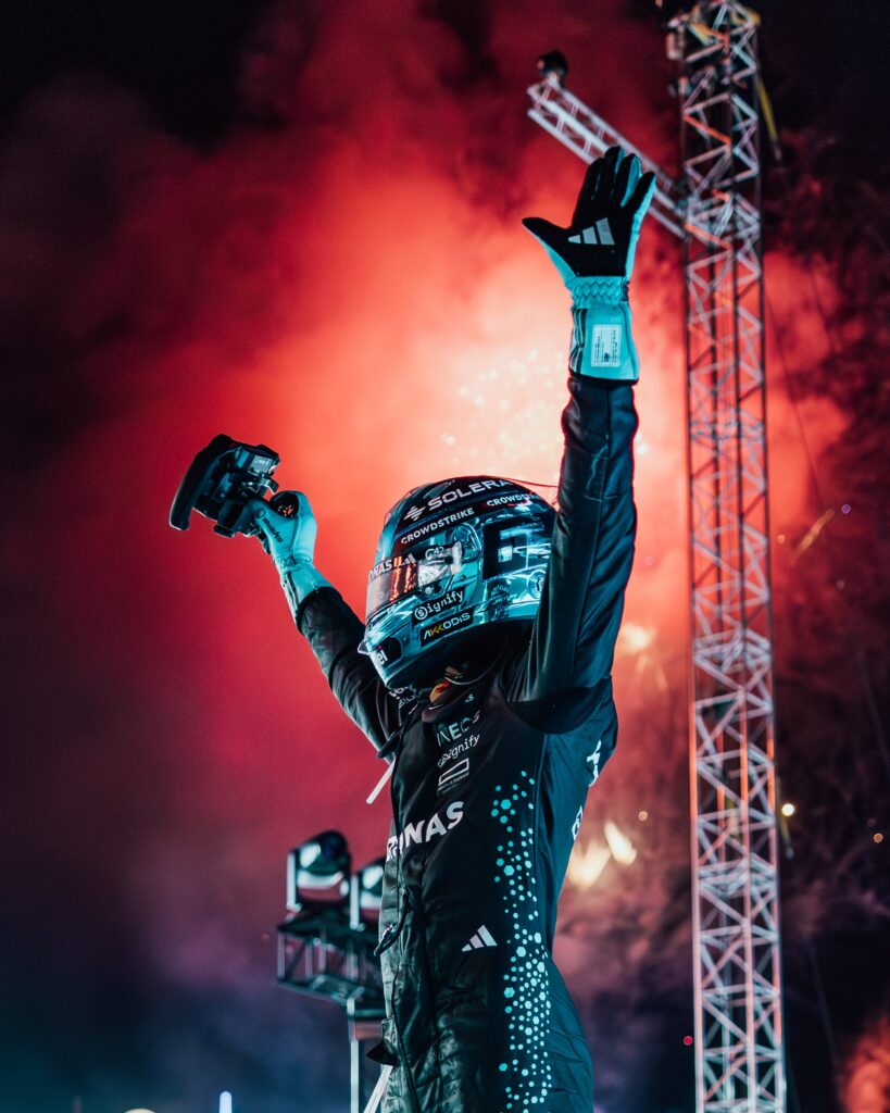 Russell obtuvo la victoria en Singapur/Imagen: X (@F1)