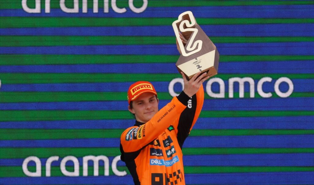 PIASTRI HIZO HISTORIA Y CONQUISTÓ EL PREMIO DEPORTIVO MÁS PRESTIGIADO DE AUSTRALIA 🏆🇦🇺