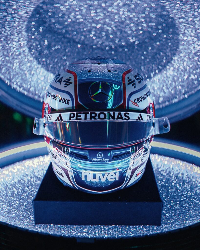 Antonelli también brillará con su casco/Imagen: X (@MercedesAMGF1)