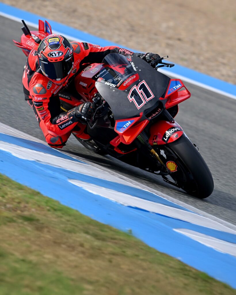 Bulega reemplazará a Márquez en las dos carreras restantes del año/Imagen: X (@ducaticorse)