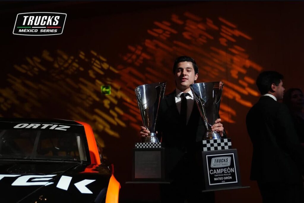 Mateo Girón sumó dos trofeos más a una temporada llena de ellos/Imagen: IG (@trucksmexicoseries)