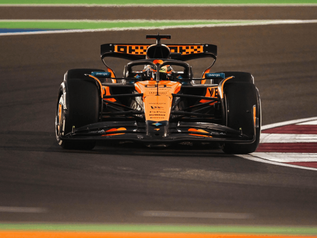 PIASTRI DA EL PRIMER GOLPE EN LA PRÁCTICA DE QATAR