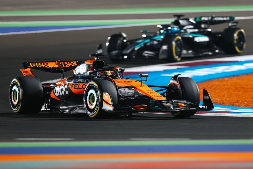 Piastri supo mantener el primer lugar en el Sprint/Imagen: X (@McLarenF1)