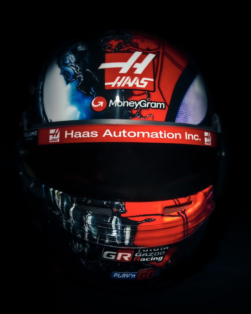 Spider-Man presente en el casco de Ocon/Imagen: X (@OconEsteban)