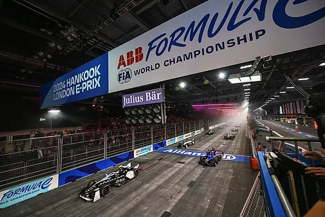 🌍 FORMULA E IMPULSA UN FONDO GLOBAL PARA PROTEGER LA EDUCACIÓN ANTE EL CAMBIO CLIMÁTICO 📚⚡