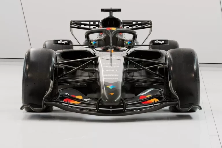 MCLAREN ROMPIÓ EL GUIÓN 🖤✨