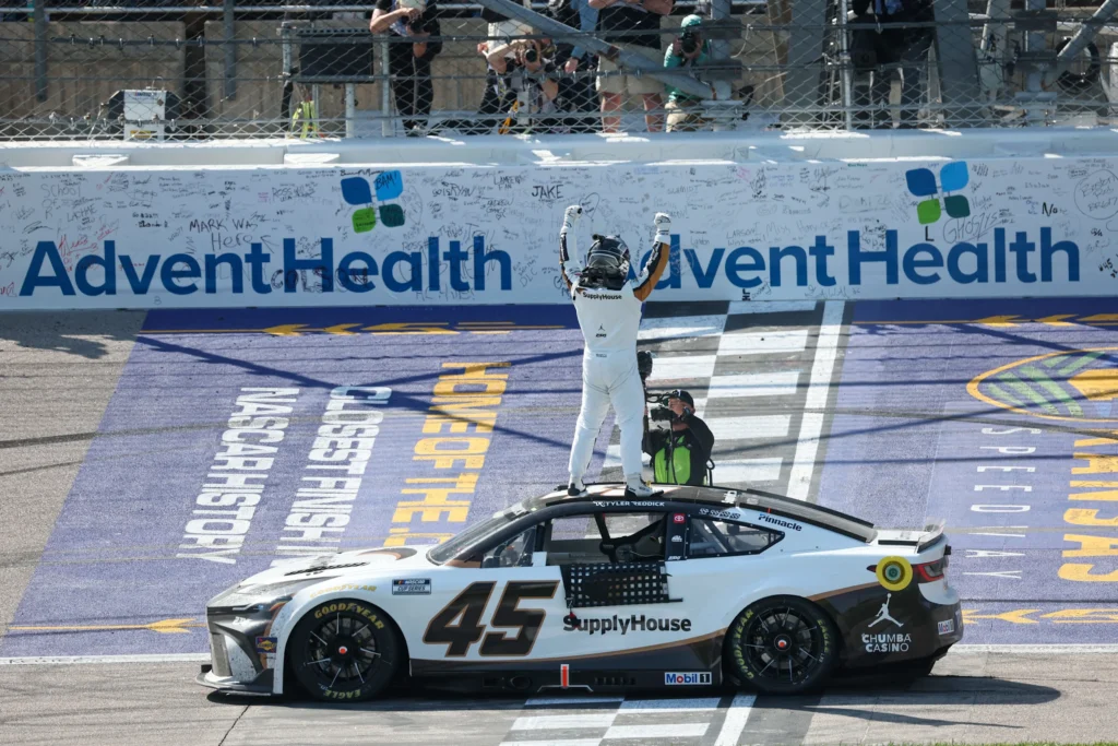 REDDICK ENCIENDE KANSAS Y JORDAN EXPLOTA