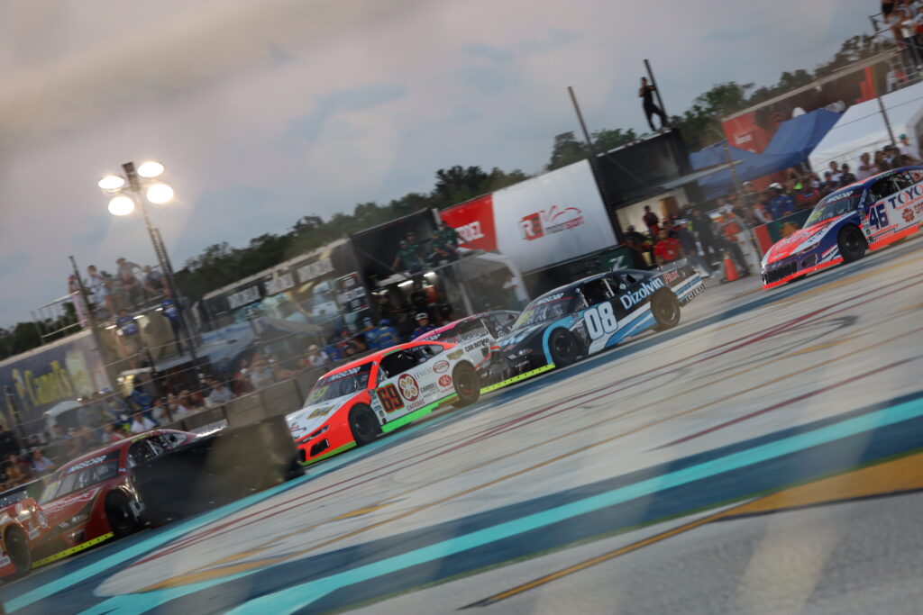 TULUM SE RINDIÓ A LA NASCAR 🏁🔥