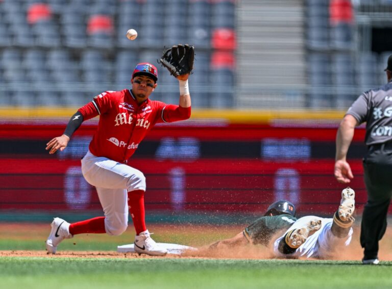 CARLOS SEPÚLVEDA; LÍDER SILENCIOSO EN LOS DIABLOS ROJOS DEL MÉXICO