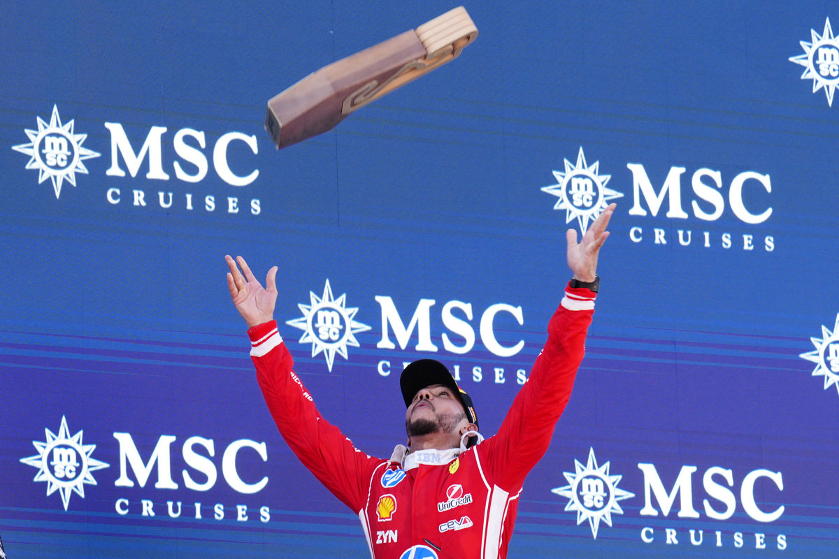 HAMILTON ROMPE OTRO RÉCORD Y LOGRA SU PRIMERA VICTORIA CON FERRARI EN BARCELONA