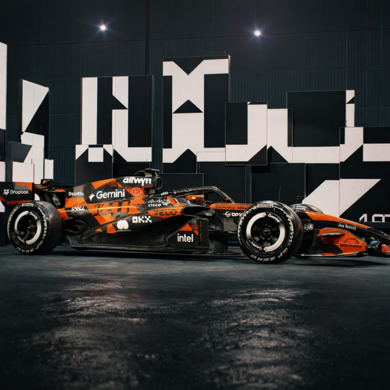 MCLAREN VISTE DE GALA SU GP 1000