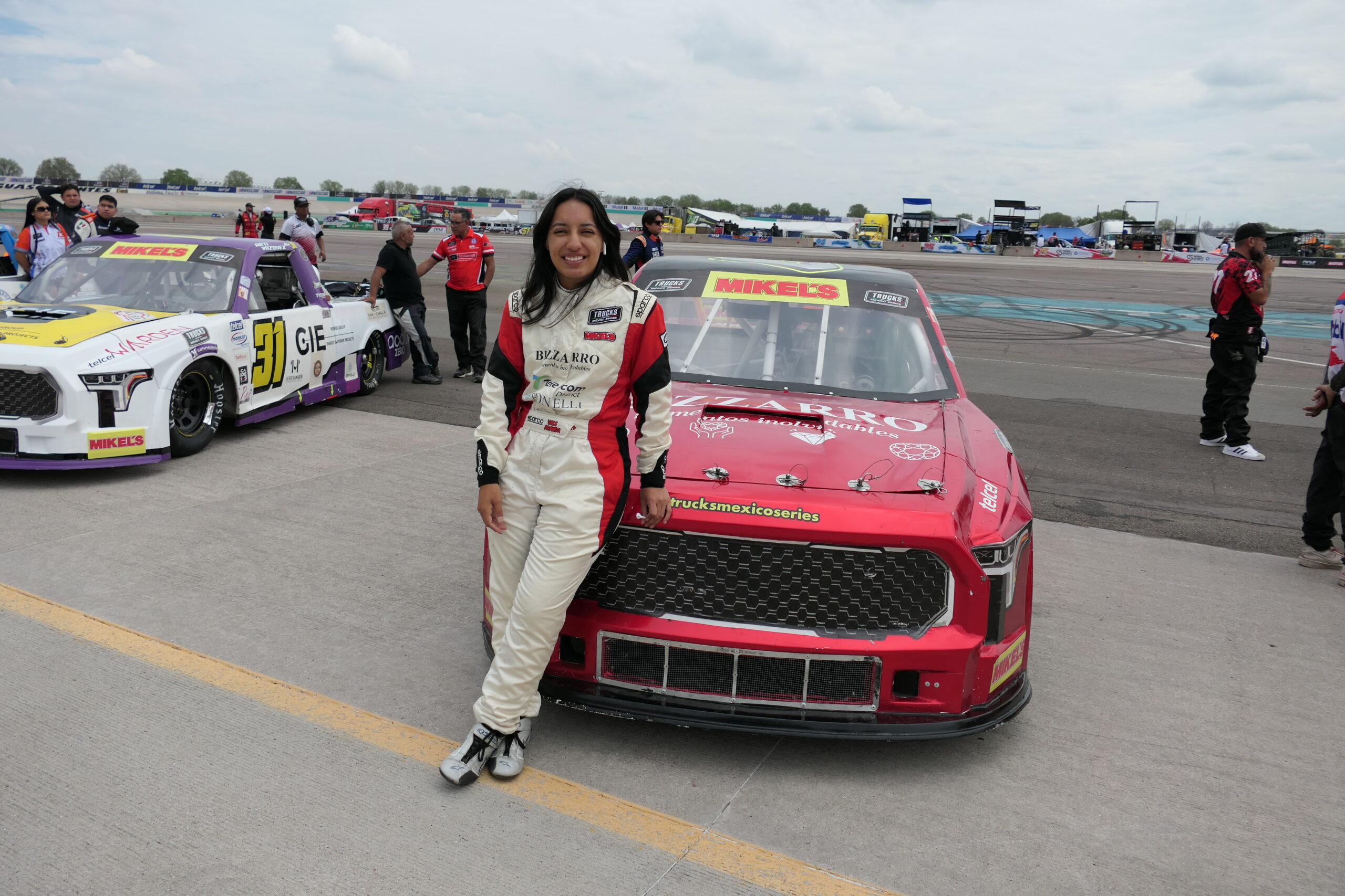 VALERIA ARANDA ROZA LA GLORIA 🏁🔥