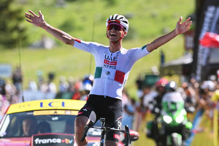 🚴 ¡DEL TORO HACE HISTORIA!