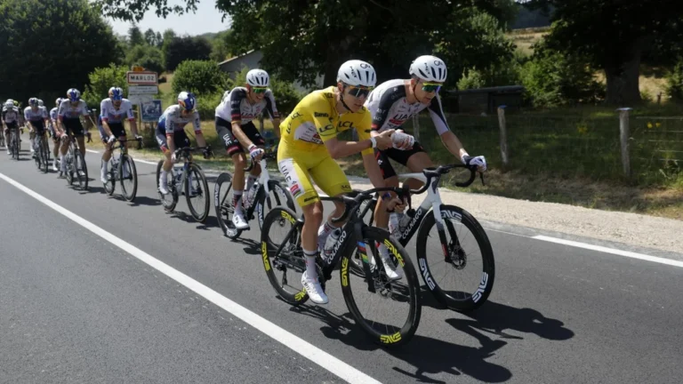 POGACAR ENTRA AL OLIMPO 🚴‍♂️