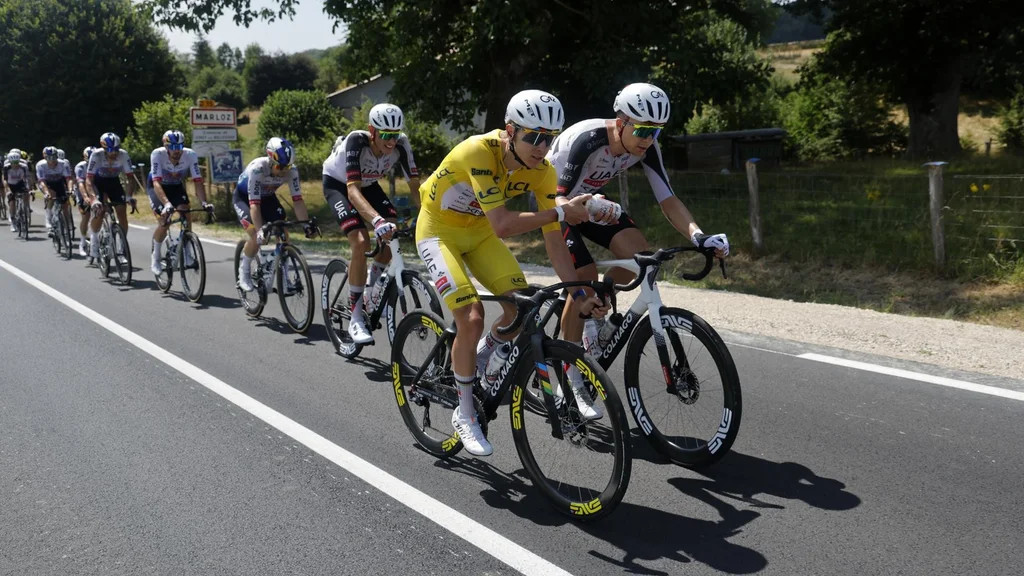 POGACAR ENTRA AL OLIMPO 🚴‍♂️