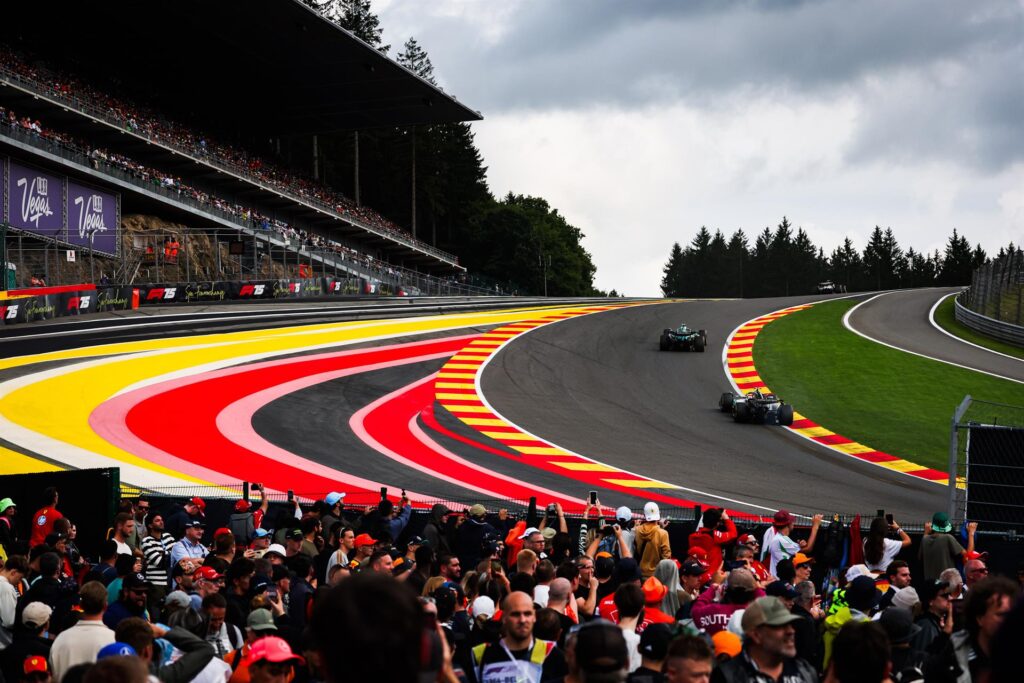 SPA ENCIENDE LA BATALLA POR EL MUNDIAL