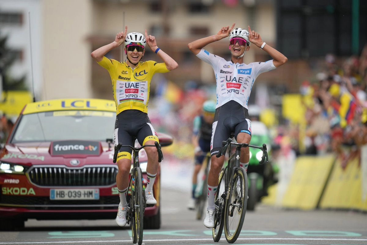 ISAAC DEL TORO ROMPE LA HISTORIA 🇲🇽🚴‍♂️