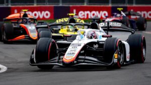 NOEL LEÓN CONVIERTE EL CAOS EN POLE