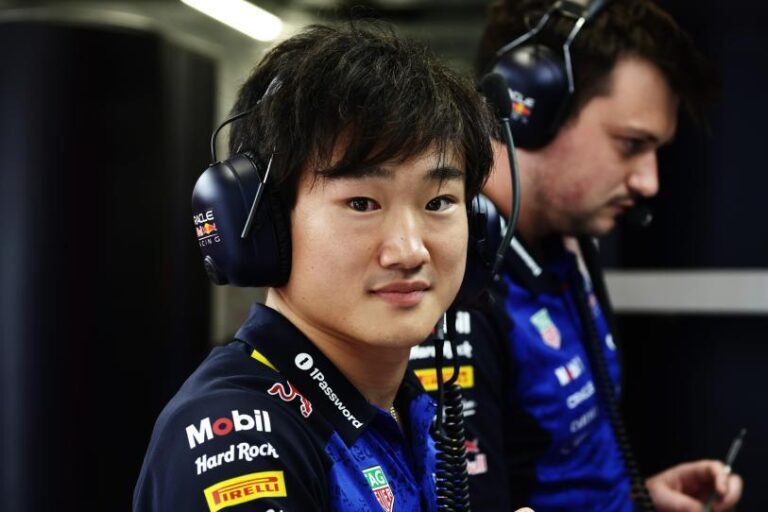 LAWSON VUELVE A RED BULL; TSUNODA REGRESA A LA PARRILLA