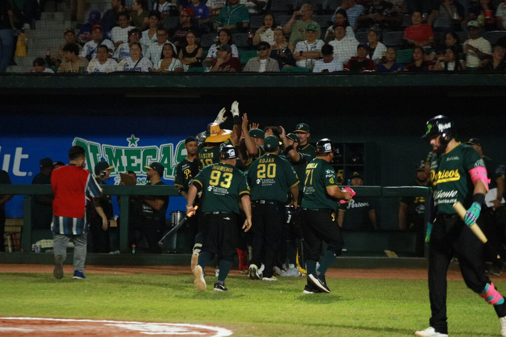 PERICOS GOLPEA PRIMERO Y TOMA VENTAJA ANTE OLMECAS