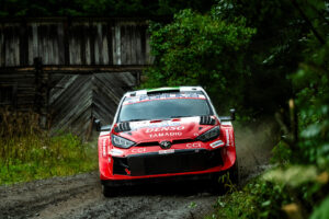PAJARI CONQUISTA FINLANDIA Y SACUDE EL WRC 🇫🇮🏆