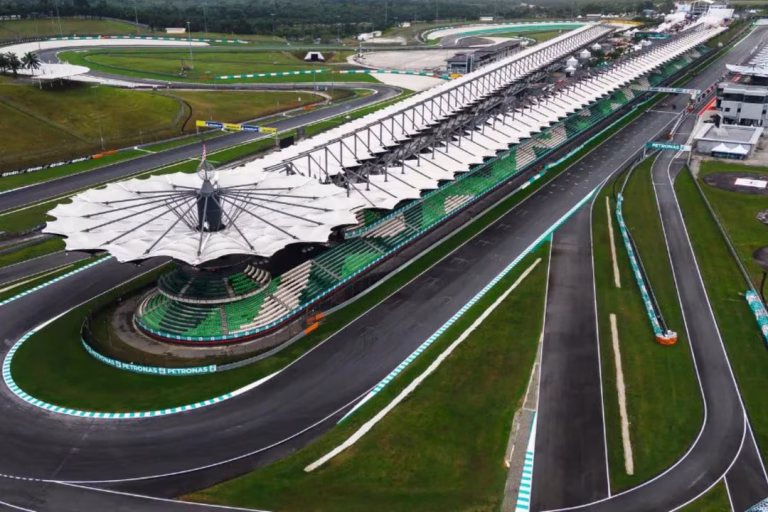 SEPANG RECIBE UNA CARRERA FUERA DE LO COMÚN