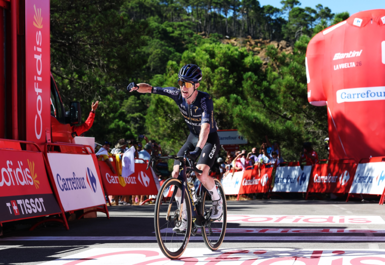 EDDIE DUNBAR GANA EN PEÑAS BLANCAS; ENRIC MAS MANTIENE EL ROJO