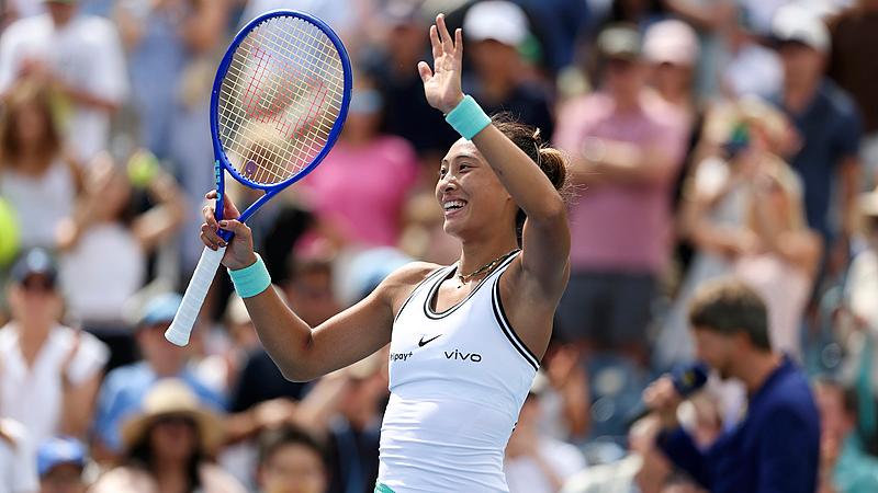 ZHENG QINWEN FIRMA UNA REMONTADA EXTRAORDINARIA; OSAKA TAMBIÉN AVANZA EN EL US OPEN