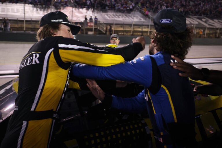 BLANEY Y HOCEVAR TERMINAN A GOLPES EN BRISTOL