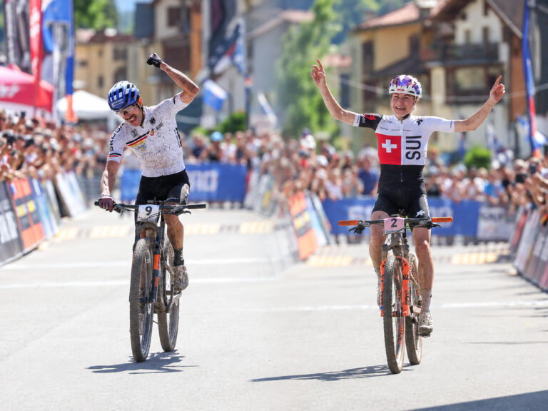 DOS NUEVOS CAMPEONES MUNDIALES EN CICLISMO DE MONTAÑA