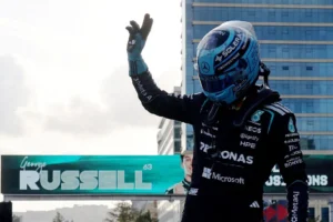 RUSSELL CONQUISTA LA POLE EN BAKÚ