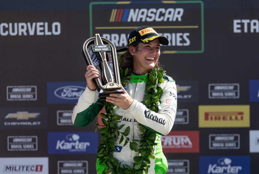 CALDERÓN ROMPE EL TECHO EN NASCAR BRASIL