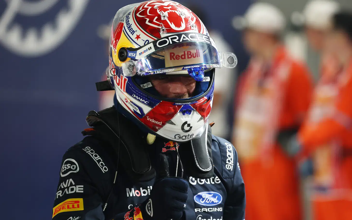 VERSTAPPEN CONQUISTA LA POLE SPRINT EN SINGAPUR BAJO INVESTIGACIÓN